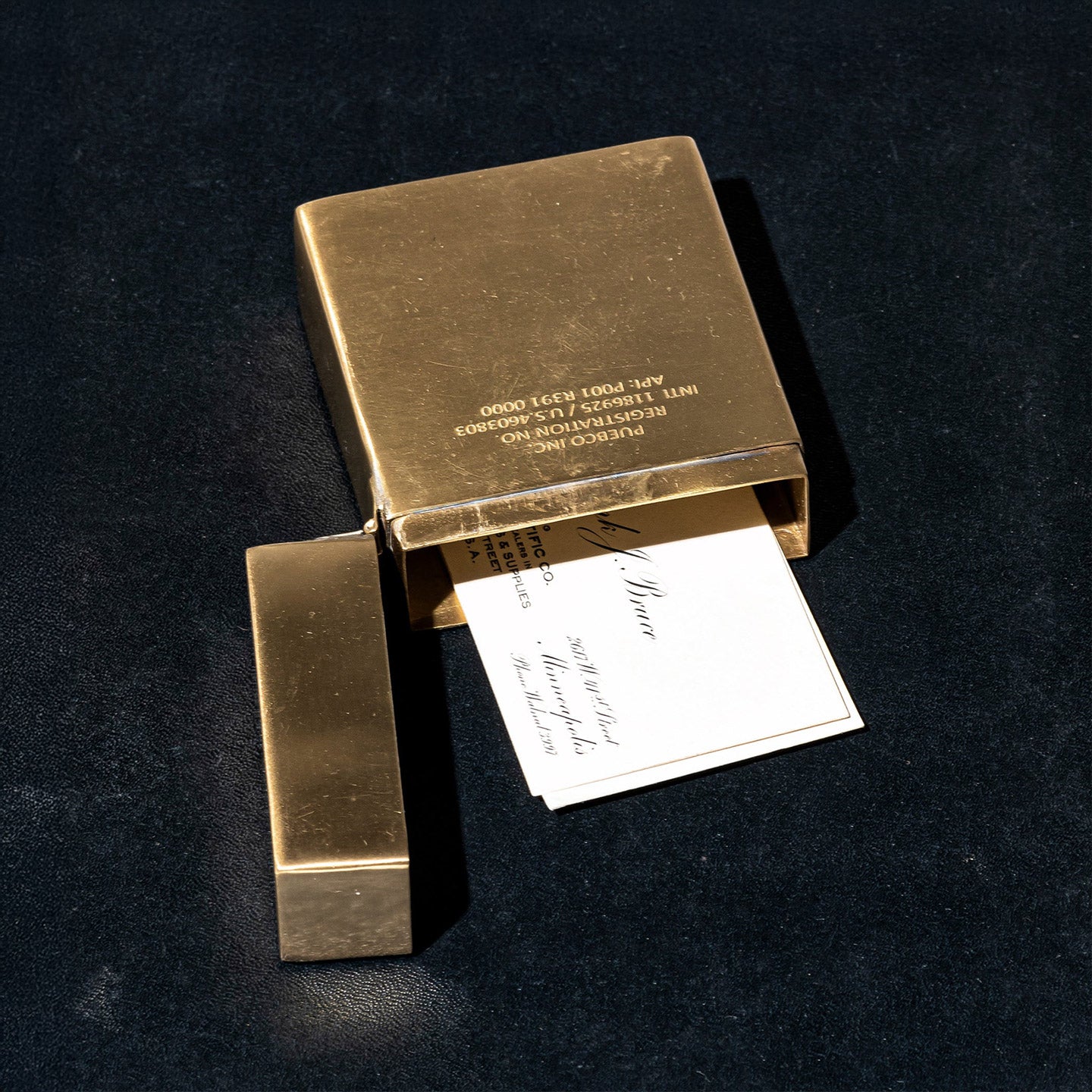 Karten-Etui aus Messing